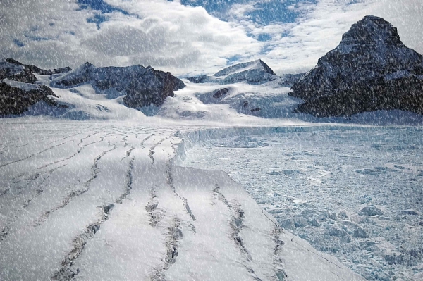 Creation of sun rise in the glacier: Step 1